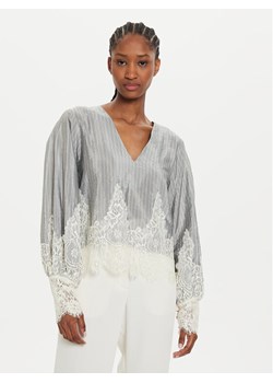 Karen by Simonsen Bluzka Pam 10105035 Szary Loose Fit ze sklepu MODIVO w kategorii Bluzki damskie - zdjęcie 181158856