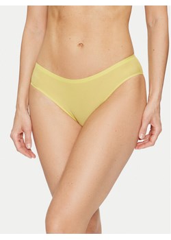 Chantelle Figi klasyczne Soft Stretch C26430 Żółty ze sklepu MODIVO w kategorii Majtki damskie - zdjęcie 181158868