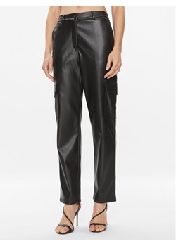 ONLY Spodnie z imitacji skóry 15293029 Czarny Loose Fit ze sklepu MODIVO w kategorii Spodnie damskie - zdjęcie 181158935
