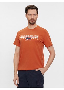 Napapijri T-Shirt S-Aylmer NP0A4HTO Pomarańczowy Regular Fit ze sklepu MODIVO w kategorii T-shirty męskie - zdjęcie 181160416