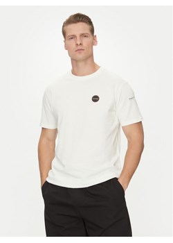 Napapijri T-Shirt S-Badge NP0A4I3N Biały Regular Fit ze sklepu MODIVO w kategorii T-shirty męskie - zdjęcie 181160475