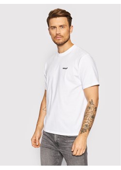 Levi's® T-Shirt Red Tab™ Vintage A0637-0000 Biały Boxy Fit ze sklepu MODIVO w kategorii T-shirty męskie - zdjęcie 181160868