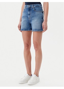 Tommy Jeans Szorty jeansowe DW0DW20092 Niebieski Mom Fit ze sklepu MODIVO w kategorii Szorty - zdjęcie 181161049