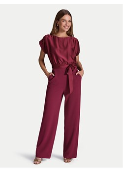 Swing Kombinezon 3AD00400 Bordowy Relaxed Fit ze sklepu MODIVO w kategorii Kombinezony damskie - zdjęcie 181162305