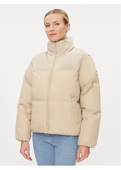 Tommy Hilfiger Kurtka zimowa New York WW0WW39748 Beżowy Relaxed Fit ze sklepu MODIVO w kategorii Kurtki damskie - zdjęcie 181162799