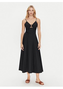 Simona Corsellini Sukienka koktajlowa P25CPAB01101 Czarny Slim Fit ze sklepu MODIVO w kategorii Sukienki - zdjęcie 181162997