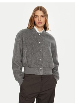 REPLAY Kurtka bomber W7860 .000.85010 Szary Regular Fit ze sklepu MODIVO w kategorii Kurtki damskie - zdjęcie 181164395