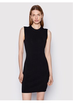 Gestuz Sukienka codzienna Matthea 10906329 Czarny Slim Fit ze sklepu MODIVO w kategorii Sukienki - zdjęcie 181164935
