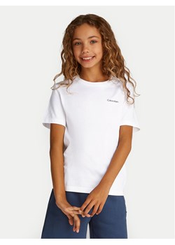 Calvin Klein Jeans T-Shirt IU0IU00683 Biały Regular Fit - id: 0000304682858 - marki Calvin Klein - 181165078 Calvin Klein Jeans T-Shirt IU0IU00683 Biały Regular Fit ze sklepu MODIVO w kategorii Kaftaniki i bluzki - zdjęcie 181165078