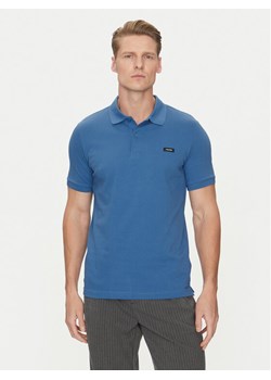 Calvin Klein Polo K10K111196 Niebieski Slim Fit ze sklepu MODIVO w kategorii T-shirty męskie - zdjęcie 181165317