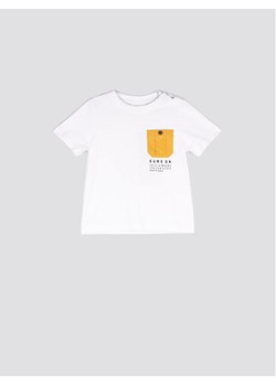 Coccodrillo T-Shirt WC2143203HUG Biały Regular Fit ze sklepu MODIVO w kategorii Koszulki niemowlęce - zdjęcie 181166139