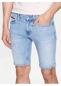 Tommy Jeans Szorty jeansowe Scanton DM0DM16151 Niebieski Slim Fit ze sklepu MODIVO w kategorii Spodenki męskie - zdjęcie 181166498