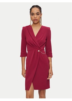 Rinascimento Sukienka koktajlowa CFC0019592002 Bordowy Regular Fit ze sklepu MODIVO w kategorii Sukienki - zdjęcie 181167766