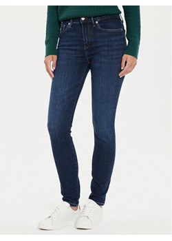 Tommy Hilfiger Jeansy Como WW0WW42485 Granatowy Skinny Fit ze sklepu MODIVO w kategorii Jeansy damskie - zdjęcie 181167788