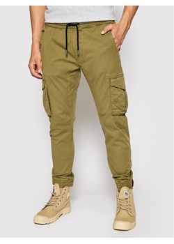 Alpha Industries Joggery 116202 Zielony Tapered Fit ze sklepu MODIVO w kategorii Spodnie męskie - zdjęcie 181169057