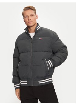 Tommy Jeans Kurtka zimowa Varsity DM0DM19640 Szary Regular Fit ze sklepu MODIVO w kategorii Kurtki męskie - zdjęcie 181169707