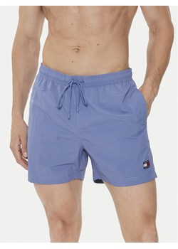 Tommy Hilfiger Szorty kąpielowe Crinkle UM0UM03147 Niebieski Regular Fit ze sklepu MODIVO w kategorii Kąpielówki - zdjęcie 181170096