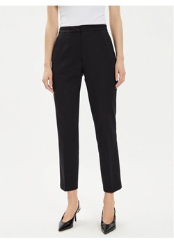 Calvin Klein Chinosy K20K206885 Czarny Slim Fit ze sklepu MODIVO w kategorii Spodnie damskie - zdjęcie 181170339