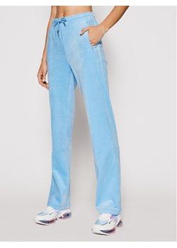Juicy Couture Spodnie dresowe Tina JCAPW045 Błękitny Regular Fit ze sklepu MODIVO w kategorii Spodnie damskie - zdjęcie 181170439