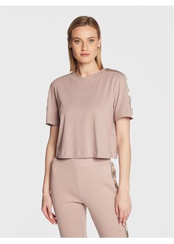 Guess T-Shirt V3RI08 I3Z14 Różowy Relaxed Fit ze sklepu MODIVO w kategorii Bluzki damskie - zdjęcie 181170718