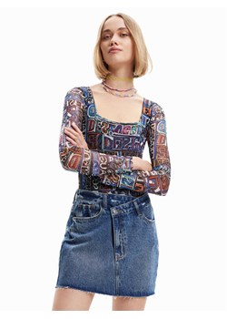 Desigual Body Lettering 23SWQK05 Czarny Slim Fit - id: 0000302484324 - marki Desigual - 181171686 Desigual Body Lettering 23SWQK05 Czarny Slim Fit ze sklepu MODIVO w kategorii Bluzki damskie - zdjęcie 181171686