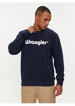 Wrangler Bluza Logo 112350539 Écru Regular Fit ze sklepu MODIVO w kategorii Bluzy męskie - zdjęcie 181171748