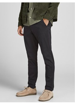 Jack&Jones Spodnie materiałowe Marco Dave 12174152 Czarny Slim Fit ze sklepu MODIVO w kategorii Spodnie męskie - zdjęcie 181171935