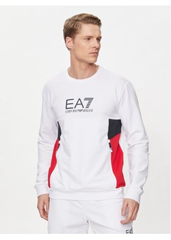 EA7 Emporio Armani Bluza 3DPM14 PJLIZ 1100 Biały Regular Fit ze sklepu MODIVO w kategorii Bluzy męskie - zdjęcie 181172317