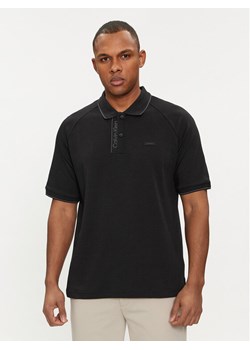 Calvin Klein Polo Logo Tape K10K112463 Czarny Regular Fit ze sklepu MODIVO w kategorii T-shirty męskie - zdjęcie 181172518