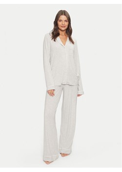 Guess Piżama Carlyn O4BX07 KCIN2 Szary Regular Fit ze sklepu MODIVO w kategorii Piżamy damskie - zdjęcie 181173168