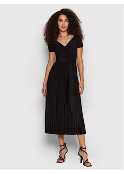 Guess Sukienka codzienna Erynn WBGK86 WE6D1 Czarny Slim Fit ze sklepu MODIVO w kategorii Sukienki - zdjęcie 181175295