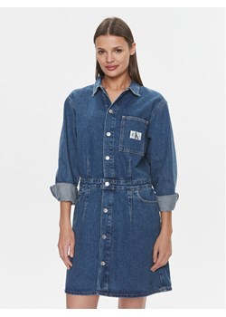 Calvin Klein Jeans Sukienka jeansowa Darted Denim Shirt Dress J20J222461 Granatowy Slim Fit ze sklepu MODIVO w kategorii Sukienki - zdjęcie 181176785