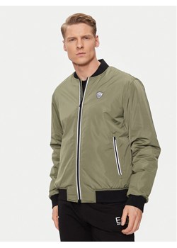EA7 Emporio Armani Kurtka bomber 8NPB12 PN7LZ 1846 Zielony Regular Fit ze sklepu MODIVO w kategorii Kurtki męskie - zdjęcie 181177058