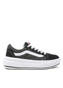 Vans Tenisówki Old Skool Overt VN0A7Q5EBA21 Czarny ze sklepu MODIVO w kategorii Trampki damskie - zdjęcie 181178956