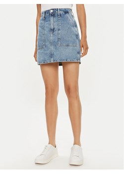 Calvin Klein Jeans Spódnica jeansowa J20J223681 Niebieski Regular Fit ze sklepu MODIVO w kategorii Spódnice - zdjęcie 181179598