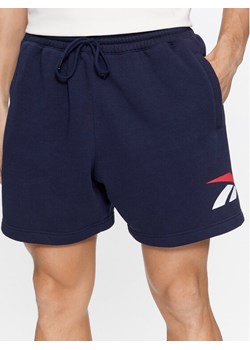 Reebok Szorty sportowe Classics HS9172 Granatowy Regular Fit ze sklepu MODIVO w kategorii Spodenki męskie - zdjęcie 181182306