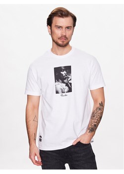 Primitive T-Shirt 2Pac P14377 Biały Regular Fit ze sklepu MODIVO w kategorii T-shirty męskie - zdjęcie 181183048