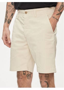 Pepe Jeans Szorty materiałowe Regular Chino Short PM801092 Beżowy Regular Fit ze sklepu MODIVO w kategorii Spodenki męskie - zdjęcie 181184378