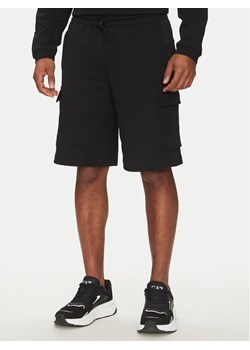EA7 Emporio Armani Szorty sportowe 7M000326 AF12660 UC001 Czarny Regular Fit ze sklepu MODIVO w kategorii Spodenki męskie - zdjęcie 181184948