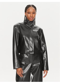 Calvin Klein Kurtka skórzana K20K207975 Czarny Regular Fit ze sklepu MODIVO w kategorii Kurtki damskie - zdjęcie 181185208