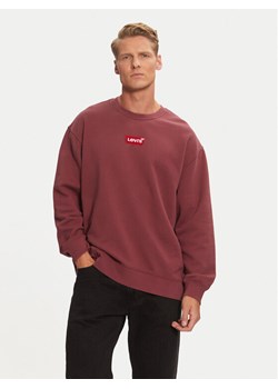 Levi's® Bluza Graphic 38712-0437 Czerwony Relaxed Fit ze sklepu MODIVO w kategorii Bluzy męskie - zdjęcie 181185636
