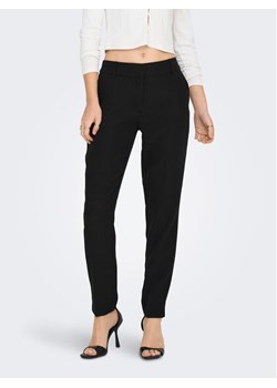 ONLY Chinosy Veronica 15291514 Czarny Slim Fit ze sklepu MODIVO w kategorii Spodnie damskie - zdjęcie 181186356