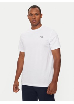 Fila T-Shirt Berloz FAM0340 Biały Regular Fit ze sklepu MODIVO w kategorii T-shirty męskie - zdjęcie 181187546