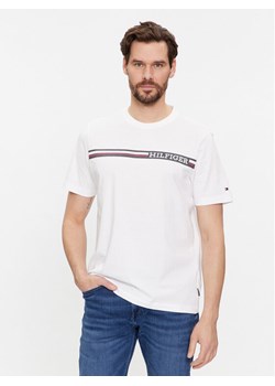 Tommy Hilfiger T-Shirt Monotype MW0MW33688 Biały Regular Fit ze sklepu MODIVO w kategorii T-shirty męskie - zdjęcie 181188265