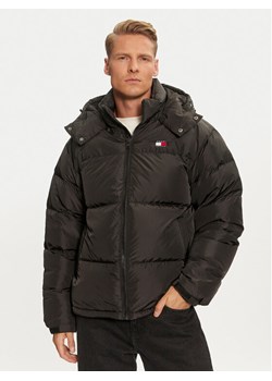 Tommy Jeans Kurtka puchowa Alaska DM0DM19537 Czarny Loose Fit ze sklepu MODIVO w kategorii Kurtki męskie - zdjęcie 181190049