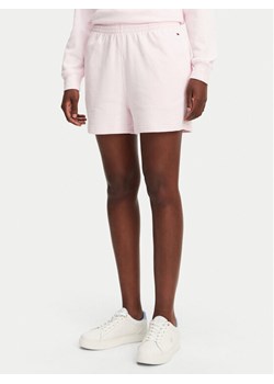 Tommy Hilfiger Szorty sportowe UW0UW05800 Różowy Regular Fit ze sklepu MODIVO w kategorii Szorty - zdjęcie 181190308