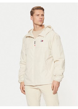 Tommy Jeans Wiatrówka Chicago DM0DM21130 Beżowy Regular Fit ze sklepu MODIVO w kategorii Kurtki męskie - zdjęcie 181190777