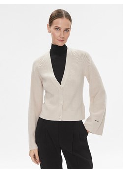 Calvin Klein Kardigan K20K206275 Beżowy Regular Fit ze sklepu MODIVO w kategorii Swetry damskie - zdjęcie 181191049