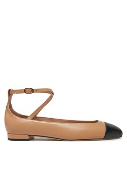 Stuart Weitzman Baleriny Eden Atrap Flat SJ720 Beżowy - id: 0000305127549 - marki Stuart Weitzman - 181191125 Stuart Weitzman Baleriny Eden Atrap Flat SJ720 Beżowy ze sklepu MODIVO w kategorii Balerinki - zdjęcie 181191125