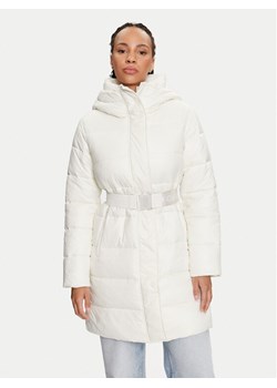 Calvin Klein Jeans Kurtka zimowa J20J223578 Écru Regular Fit ze sklepu MODIVO w kategorii Kurtki damskie - zdjęcie 181191638